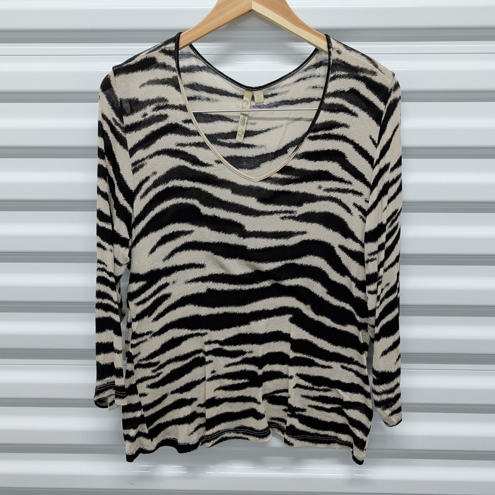 Comfy USA XL Womens Zebra Print V-Neck Top Tan Black Animal Long Sleeve M111RV — photo 2